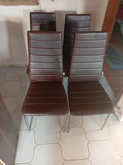 table with four chairs-thumb-7