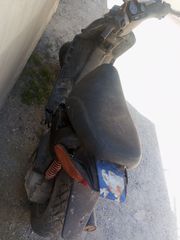 Piaggio Zip 50 2000 ΔΕΝ ΔΟΥΛΕΎΕΙ ΓΙΑ ΑΝΤΑΛΛΑΚΤΙΚΆ ΤΕΜΑΧΙΑ-thumb-3