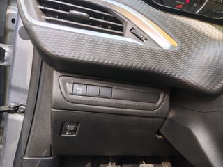 Peugeot 2008 2018 1.2 STYLE-thumb-15