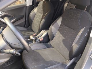 Peugeot 2008 2018 1.2 STYLE-thumb-17