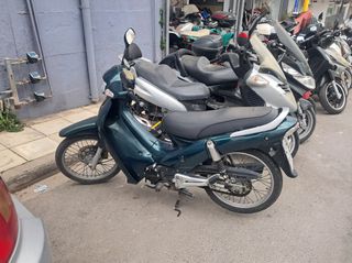 Modenas Kriss II 2006