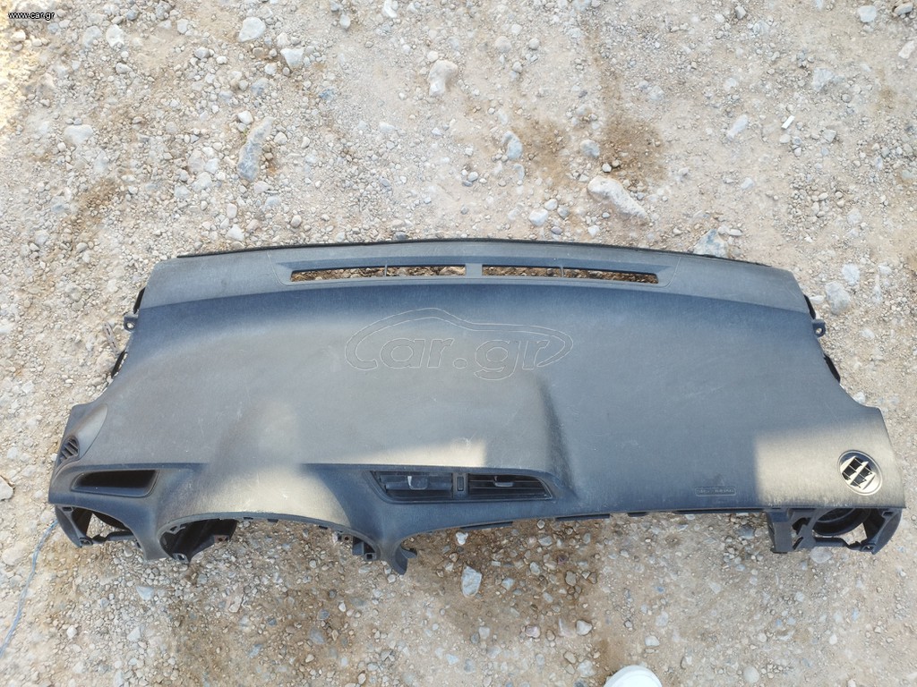 Γνήσιο Κέλυφος Ταμπλό Toyota Yaris - Άριστη Κατάσταση