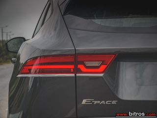 Jaguar E-Pace 2021 ΠΡΟΣΦΟΡΑ! FACE LIFT D165 FWD R-Dynamic! PANORAMA 6SPEED-thumb-42