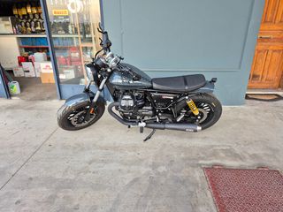 Moto Guzzi V9 2016 BOBBER-thumb-3