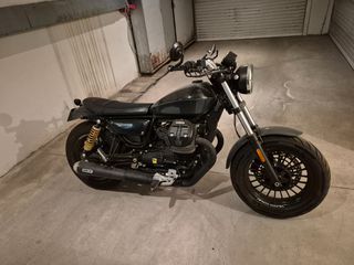 Moto Guzzi V9 2016 BOBBER-thumb-7