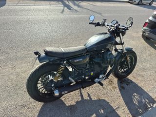 Moto Guzzi V9 2016 BOBBER-thumb-10