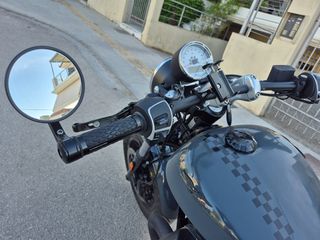 Moto Guzzi V9 2016 BOBBER-thumb-13