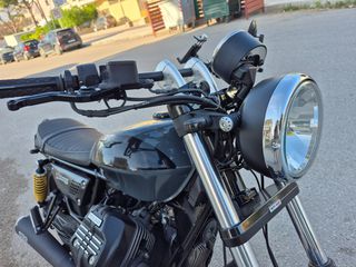Moto Guzzi V9 2016 BOBBER-thumb-14
