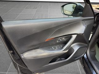 Peugeot 2008 2020 1.5 BLUEHDI 130 ALLURE EAT8-thumb-13
