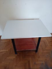 Τραπεζάκι σαλονιού κοντό & φωτιστικό ΙΚΕΑ