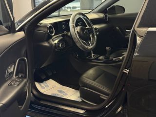 Mercedes-Benz CLA 180 2022 AMG LINE 45S-thumb-38