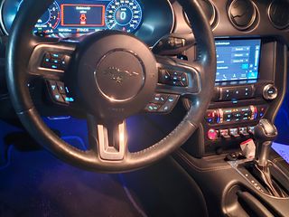 Ford Mustang 2019-thumb-49