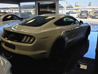 Ford Mustang 2019-thumb-22