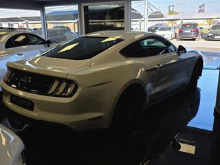 Ford Mustang 2019-thumb-23