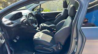 Peugeot 208 2017 GT LINE-thumb-9
