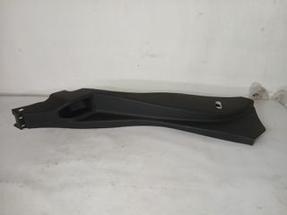 Αριστερή επένδυση πίσω κολόνας από Ford EcoSport Titanium 2019 - GN15-A31017-D