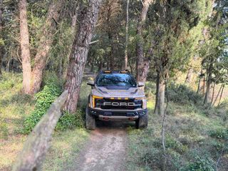 Ford Raptor 2019 Velociraptor-thumb-5