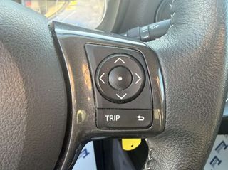 Toyota Yaris 2019-thumb-9