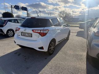 Toyota Yaris 2019-thumb-3