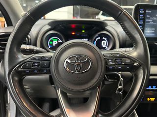 Toyota Yaris 2021 1.5 HYBRID DESIGN-thumb-2