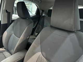 Toyota Yaris 2021 1.5 HYBRID DESIGN-thumb-6