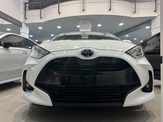 Toyota Yaris 2021 1.5 HYBRID DESIGN-thumb-34