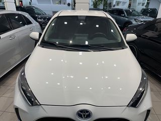 Toyota Yaris 2021 1.5 HYBRID DESIGN-thumb-14