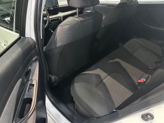 Toyota Yaris 2021 1.5 HYBRID DESIGN-thumb-21