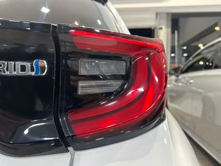 Toyota Yaris 2021 1.5 HYBRID DESIGN-thumb-27