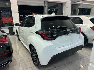 Toyota Yaris 2021 1.5 HYBRID DESIGN-thumb-30