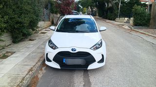 Toyota Yaris 2022 1.5 HYBRID-thumb-1