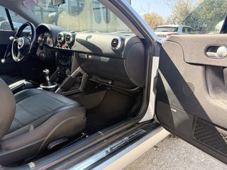 Audi TT 2002-thumb-24