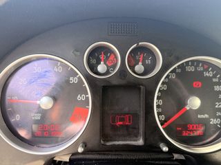 Audi TT 2002-thumb-35