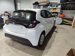 Toyota Yaris 2021 1.5 HYBRID LIVE Automatic-thumb-2