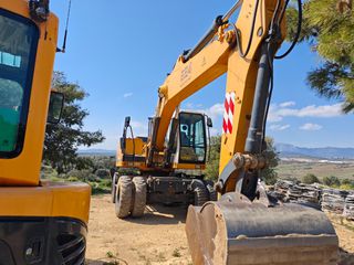 Εκσκαφέας Με Λάστιχα Liebherr 2001 924-thumb-3