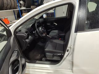 Toyota Yaris 2021 1.5 HYBRID LIVE Automatic-thumb-10