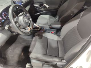 Toyota Yaris 2021 1.5 HYBRID LIVE Automatic-thumb-11