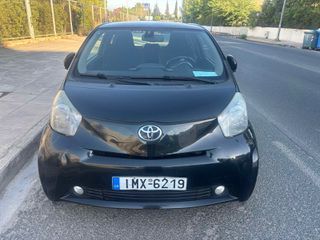 Toyota iQ 2012