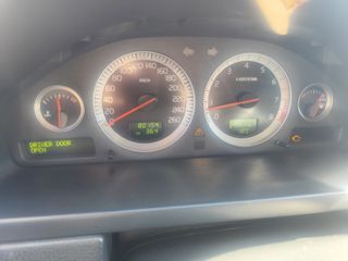 Volvo XC 90 2008-thumb-9