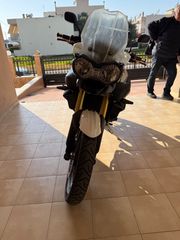 Triumph Tiger 800 2011-thumb-1