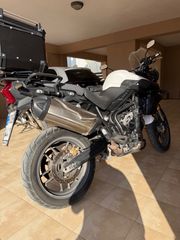 Triumph Tiger 800 2011-thumb-4