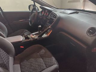 Peugeot 3008 2014-thumb-4