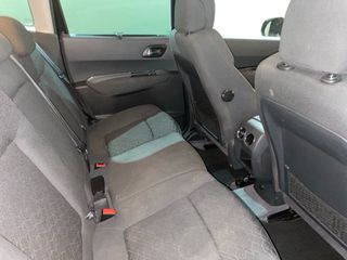 Peugeot 3008 2014-thumb-8