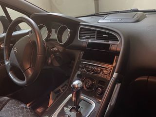 Peugeot 3008 2014-thumb-10