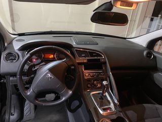 Peugeot 3008 2014-thumb-16