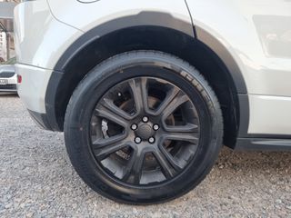 Land Rover Range Rover Evoque 2017 TD4 SE 4x4 R-DYNAMIC BLACK EDITION-thumb-26