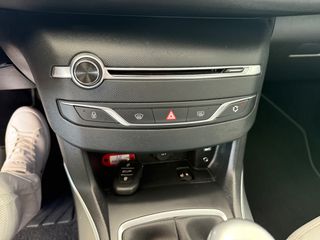 Peugeot 308 2017 ALLURE 130HP 53.900KM !-thumb-25