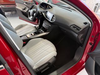 Peugeot 308 2017 ALLURE 130HP 53.900KM !-thumb-30