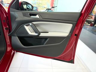 Peugeot 308 2017 ALLURE 130HP 53.900KM !-thumb-32