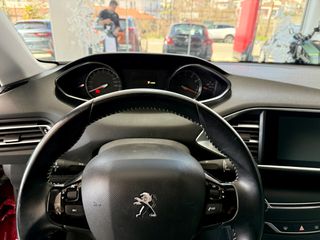 Peugeot 308 2017 ALLURE 130HP 53.900KM !-thumb-33